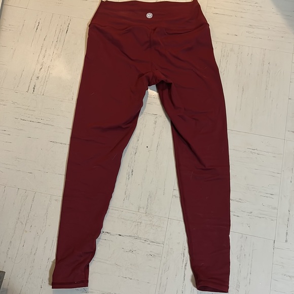 Women’s size Large (size10) IAB workout leggings - Picture 2 of 4